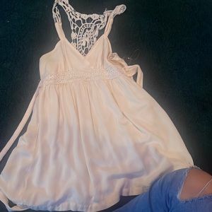 Medium Shasa dress cream colored